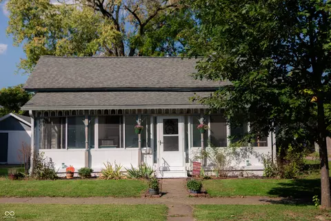 238 Walnut St, Greenfield, IN 46140