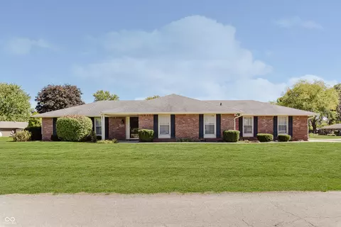 4504 Winter Dr, Anderson, IN 46012