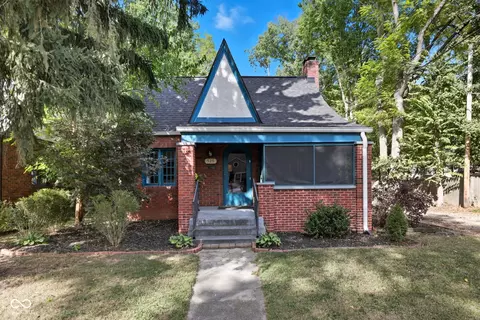 526 Kessler Boulevard East Dr, Indianapolis, IN 46220