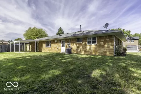 Exterior - 9425 Gemini Dr, Indianapolis, IN 46229 photo 5 of 6