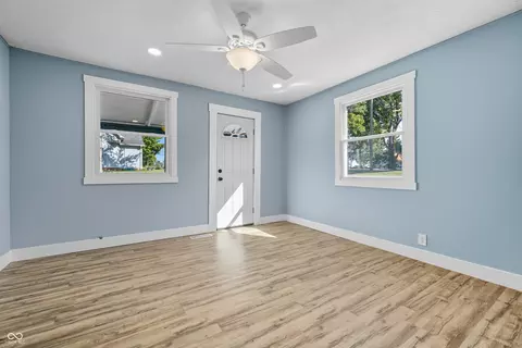 Living - 11264 S Main St, Flat Rock, IN 47234 photo 5 of 6