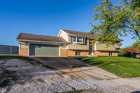 407 Ada Ln, Beech Grove, IN 46107
