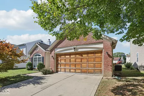3132 N River Shore Pl, Indianapolis, IN 46208