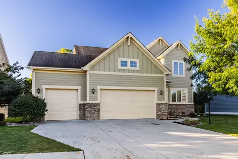 10905 Blooming Orchard Dr, Fishers, IN 46038