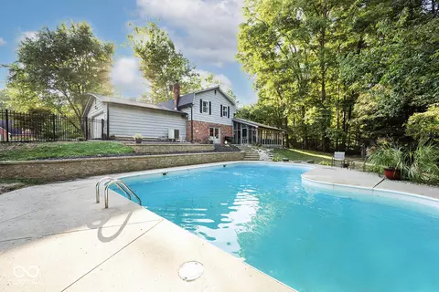 698 Edgewood Dr, Danville, IN 46122