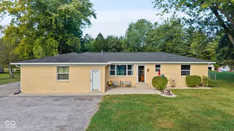 10162 N Kitchen Rd, Mooresville, IN 46158