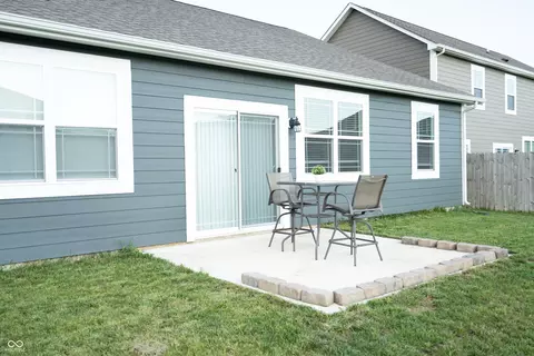 Exterior - 661 Kilmore Dr, Pendleton, IN 46064 photo 5 of 7