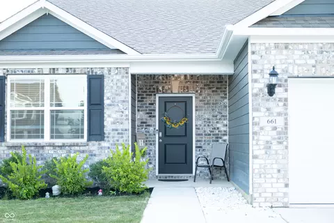 Exterior - 661 Kilmore Dr, Pendleton, IN 46064 photo 4 of 7