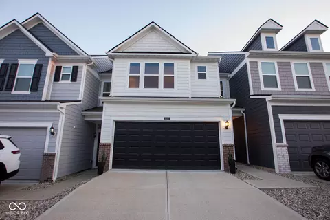 14237 Bay Willow Dr, Fishers, IN 46037