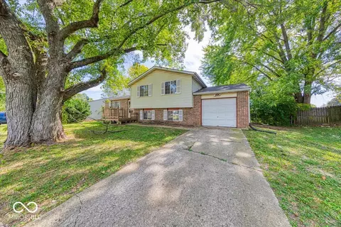 10327 Starview Dr, Indianapolis, IN 46229