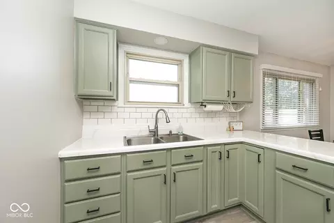 Kitchen - 1531 Section St, Plainfield, IN 46168 photo 2 of 3