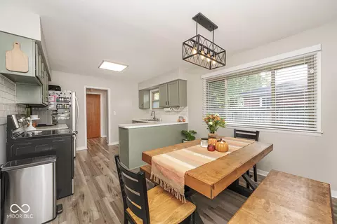 Dining - 1531 Section St, Plainfield, IN 46168 photo 2 of 2