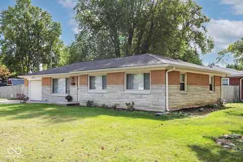 Exterior - 1531 Section St, Plainfield, IN 46168 photo 2 of 7