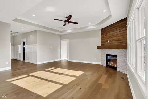 Living - 1083 Beechtree Ln, Franklin, IN 46131 photo 4 of 4