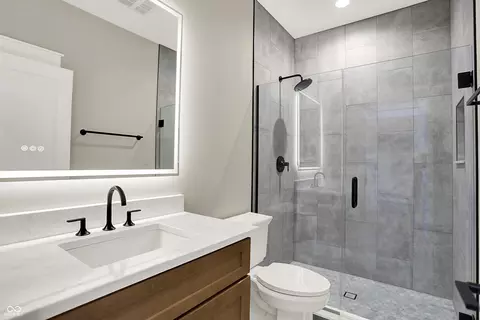 Bath - 1083 Beechtree Ln, Franklin, IN 46131 photo 3 of 3