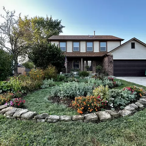 6937 Mapleton Ct, Indianapolis, IN 46214 photo 2