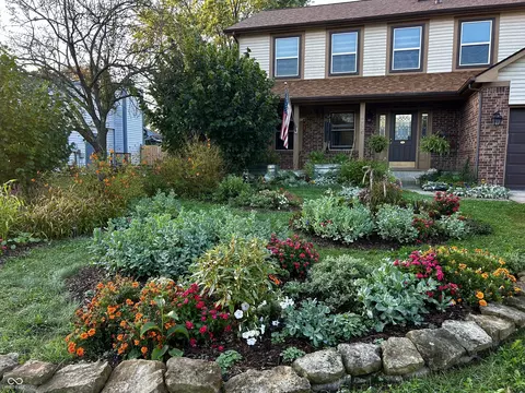 6937 Mapleton Ct, Indianapolis, IN 46214 photo 3