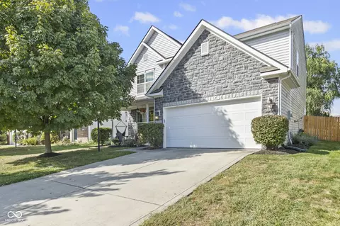 15225 Fallen Leaves Ln, Noblesville, IN 46060