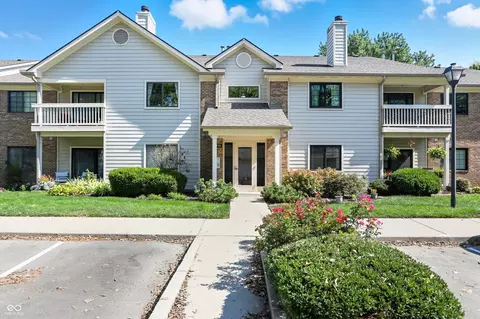 11715 Lenox Ln UNIT 207, Carmel, IN 46032