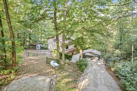 7455 Locust Lake East Dr, Spencer, IN 47460