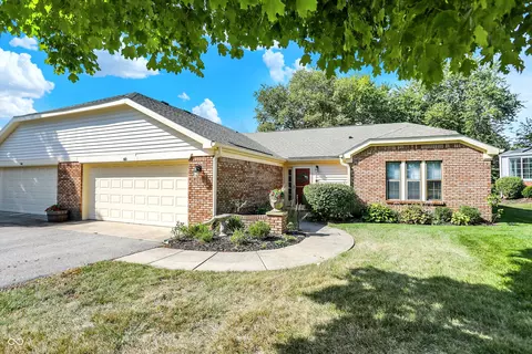 60 Dominion Dr, Zionsville, IN 46077