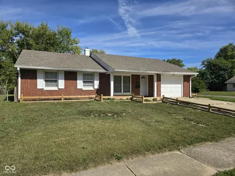 8704 Montery Rd, Indianapolis, IN 46226
