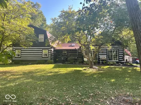 5239 Five Points Rd, Indianapolis, IN 46239