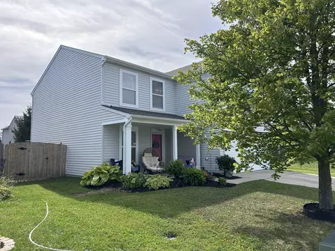 9685 W Quarter Moon Dr, Pendleton, IN 46064