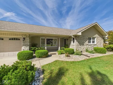 2209 Holden Dr, Anderson, IN 46012