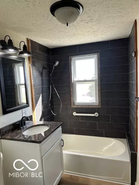 Bath - 3334 E Grain Bin Rd, Wingate, IN 47994 photo 1 of 1