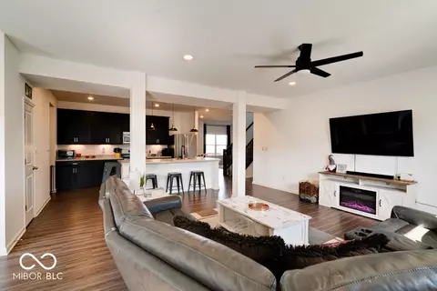 Living - 234 Winding Brook Way, Pendleton, IN 46064 photo 2 of 2