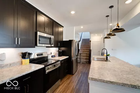 Kitchen - 234 Winding Brook Way, Pendleton, IN 46064 photo 4 of 6