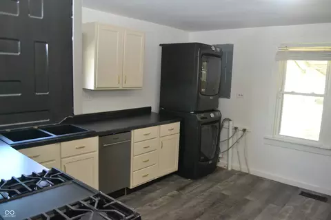 Kitchen - 623 Locust St, Hope, IN 47246 photo 2 of 2