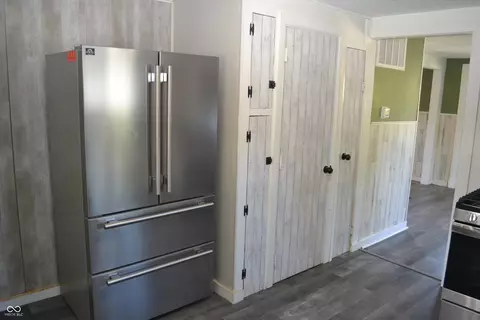Entry Way - 623 Locust St, Hope, IN 47246 photo 1 of 1
