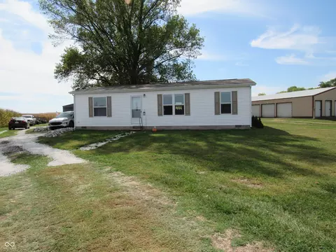 216 E Wabash St, Wingate, IN 47994