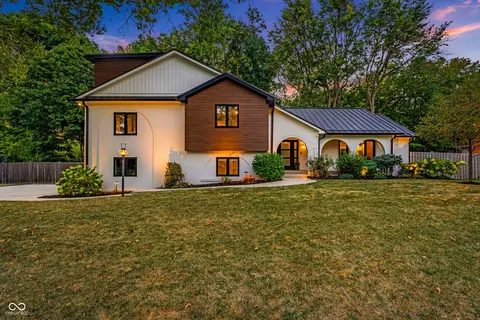 12208 Castle Row Overlook, Carmel, IN 46033