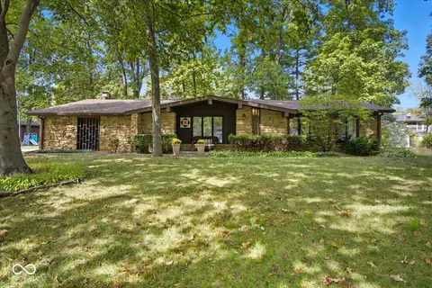 423 Jenny Ln, Carmel, IN 46032