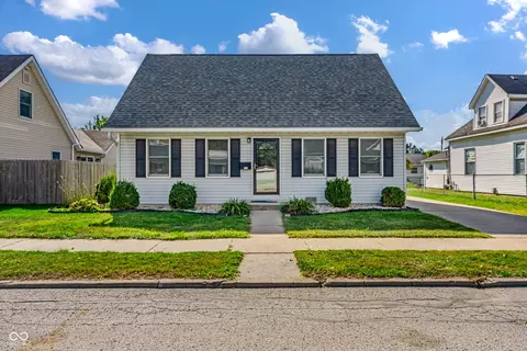 608 S Main St, Fortville, IN 46040