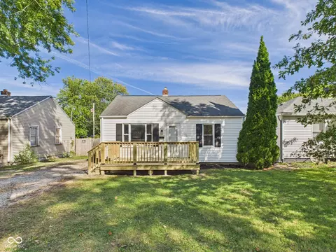 324 E 35th St, Anderson, IN 46013