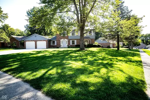 554 Whispering Trl, Greenwood, IN 46142