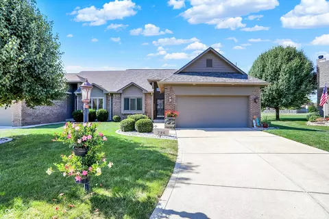 786 Stonemill Dr, Greenwood, IN 46143