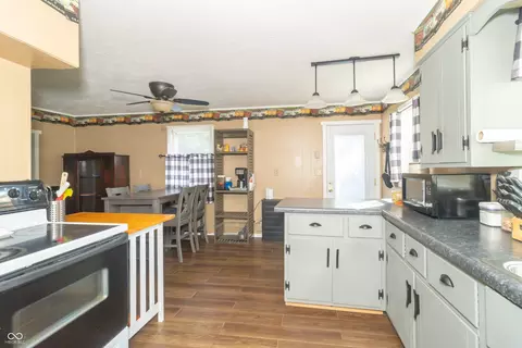 315 E Main St, Spiceland, IN 47385 photo 13