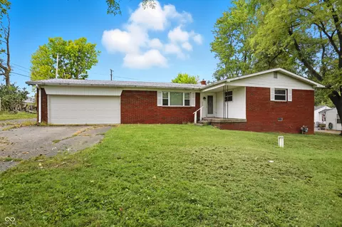 4950 Walker St, Greenwood, IN 46143