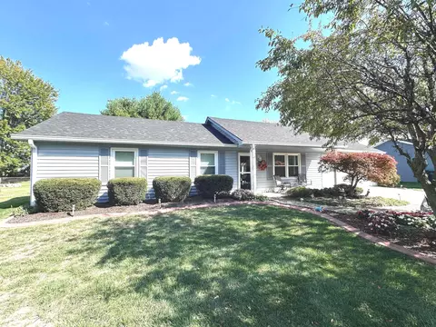 53 Oakden Ct, Whiteland, IN 46184