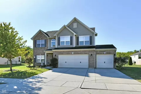 6695 Buhrstone Ln, Avon, IN 46123