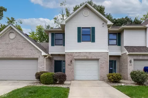 1024 S Montgomery Dr, Greenwood, IN 46143
