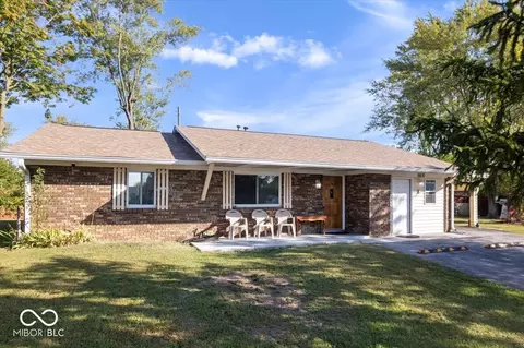 9810 Stardust Dr, Indianapolis, IN 46229