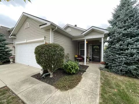 3812 Dusty Sands Rd, Whitestown, IN 46075