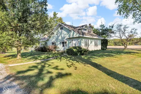 8113 S 750 W, Waveland, IN 47989
