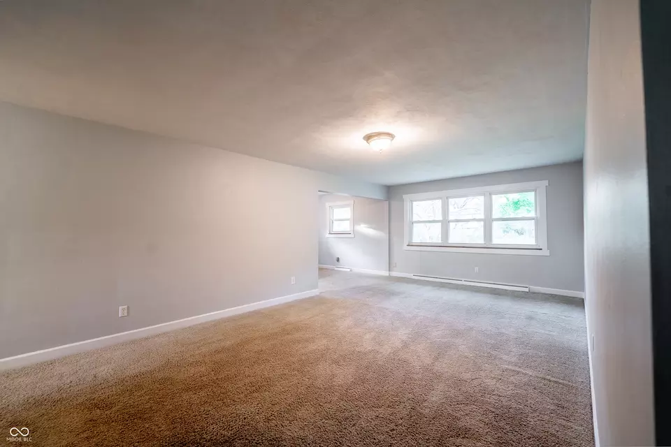 Living - 4844 E 71st St, Indianapolis, IN 46220 photo 2 of 7